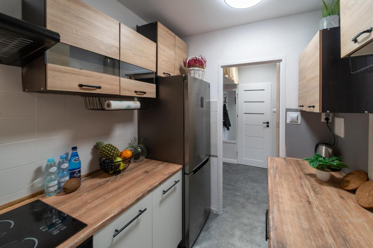 Metro Lux Home Apartment Varsavia Esterno foto